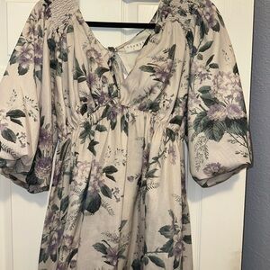 Flowery printed dress worn once from the boutique size L